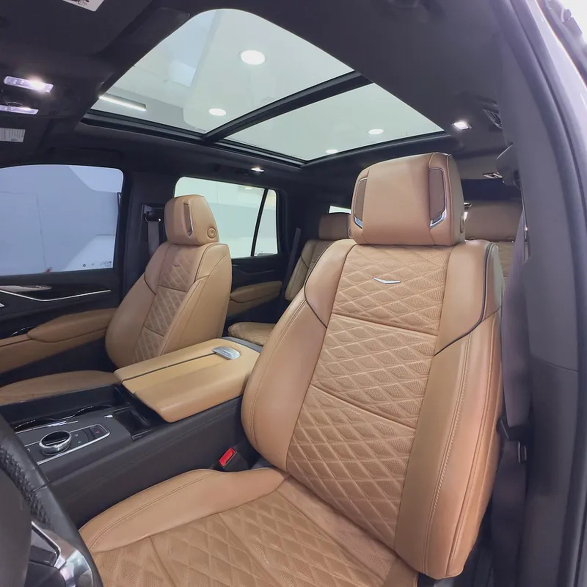 2024 Cadillac Escalade Premium Luxury-9-9