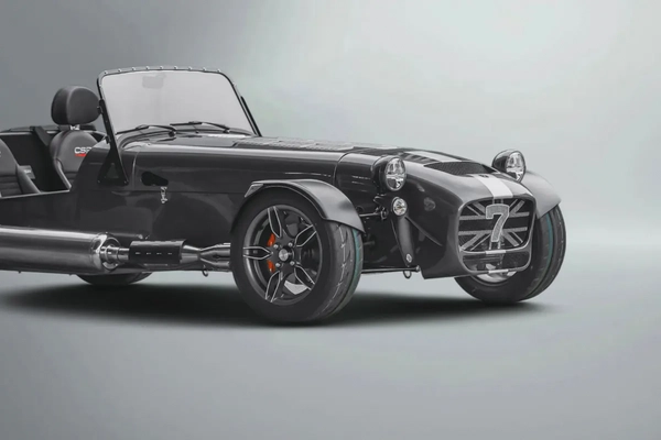 CASH: 415,000 AED | 2025 Caterham CSR Twenty / Limited Edition (1 of 20) / Caterham Warranty