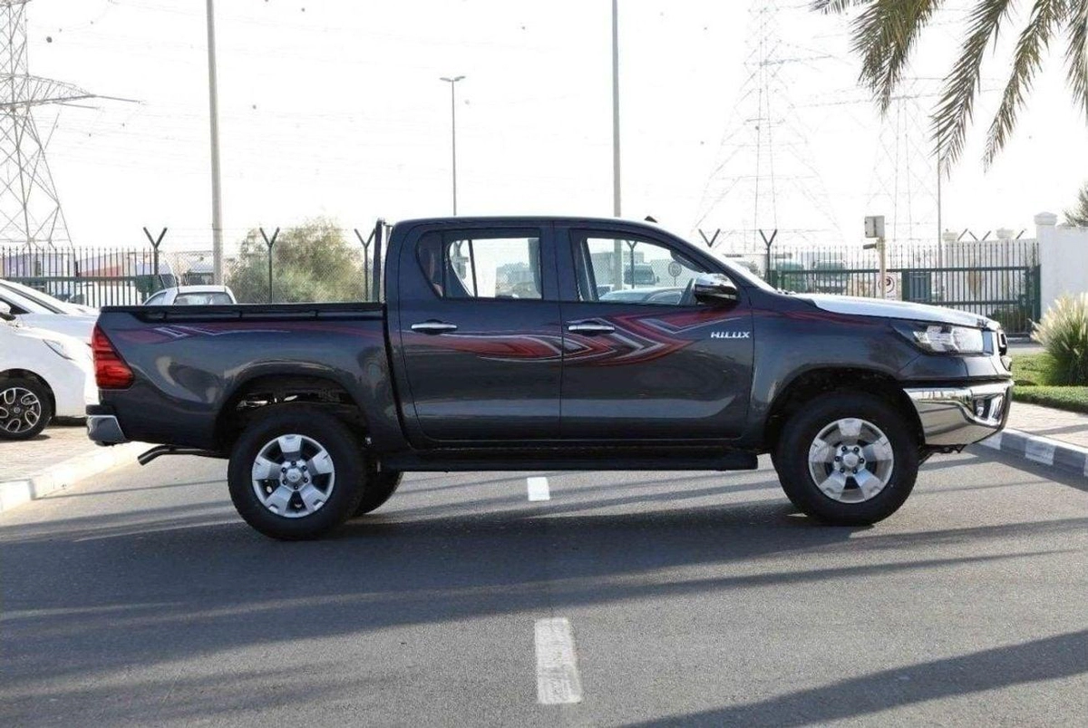 Toyota Hilux HILUX AT 2.4L  Mid AT DIESEL Grey-1-0