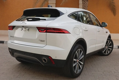 JAGUAR E-PACE P200 AWD ( S PLUS ) - GCC SPECS - ACCIDENT FREE - UNDER WARRANTY --5