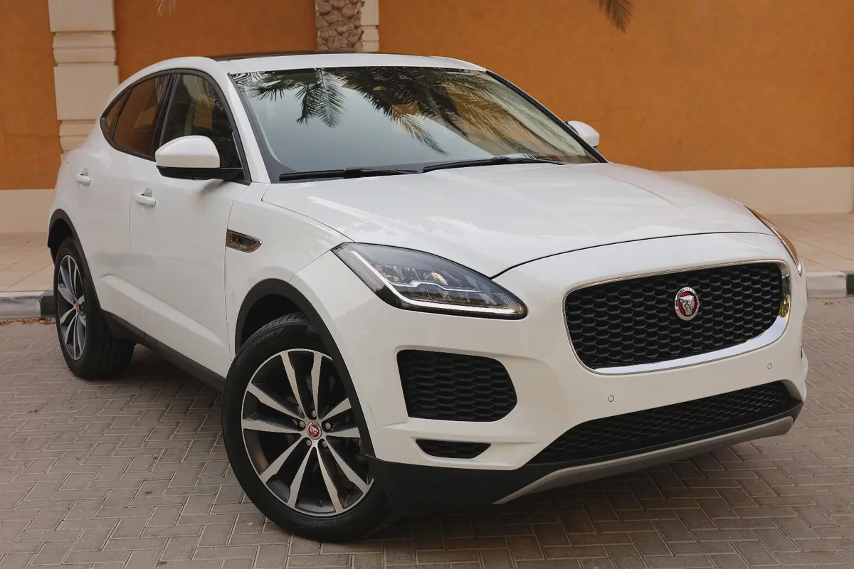 JAGUAR E-PACE P200 AWD ( S PLUS ) - GCC SPECS - ACCIDENT FREE - UNDER WARRANTY --1-1