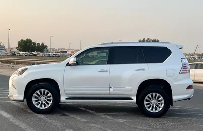 Lexus GX460 2018 Lexus GX460  Full Option  4.6L V8 - Sunroof - Rear Camera & Sensor - Leather Seat - AWD 4x4-6