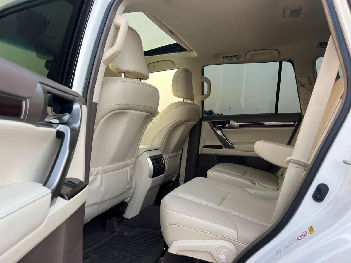 Lexus GX460 2018 Lexus GX460  Full Option  4.6L V8 - Sunroof - Rear Camera & Sensor - Leather Seat - AWD 4x4-15-0