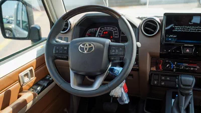Toyota Land Cruiser Pick Up  DC 4.0 PETROL 2025 AT FULL-4
