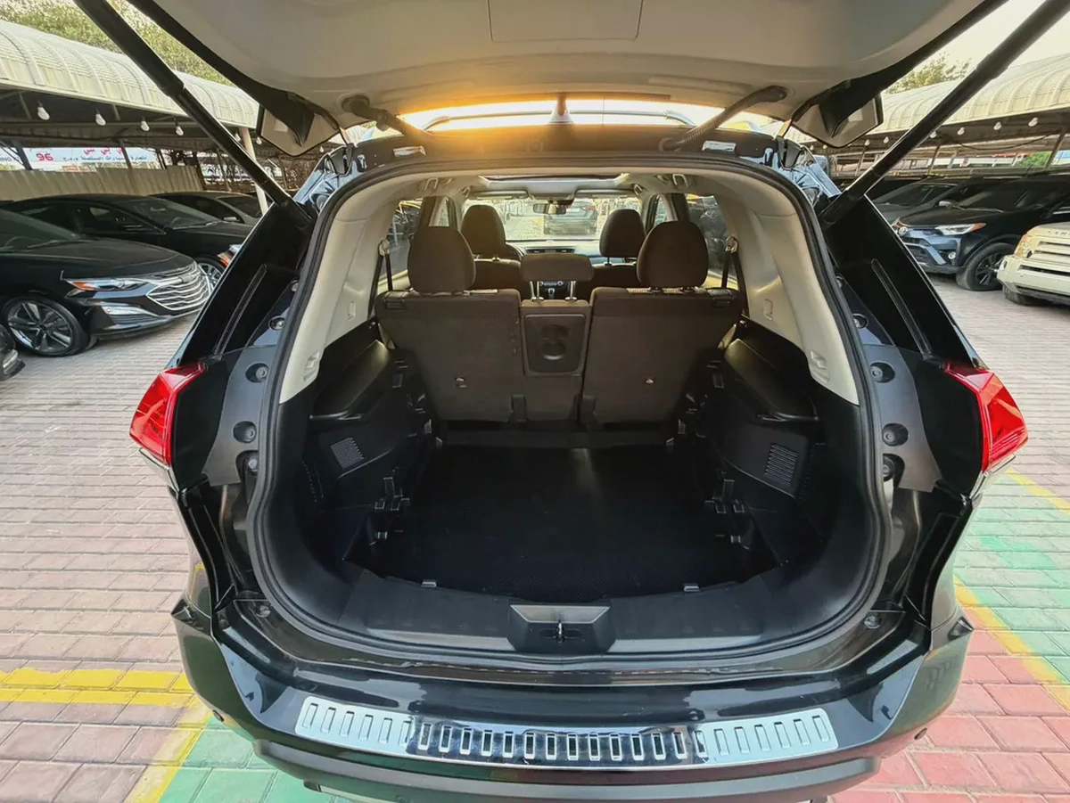 2020 Nissan Rogue S | Efficient SUV | Reliable Family Car-8-8