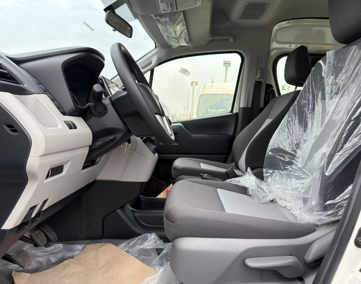 Toyota Hiace GL 3.5L Petrol V6 2025 Export Price @ 153,500 AED-7-7