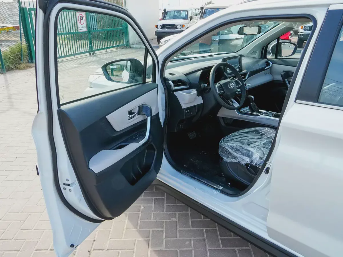 2026 TOYOTA VELOZ 1.5L GCC BRAND NEW 0KM-10-10