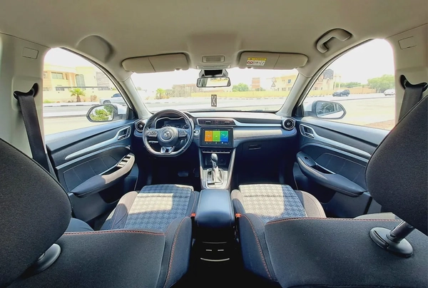 MG ZS COMFORT 2023 1.5L GCC SPECS (556/-MONTHLY)
