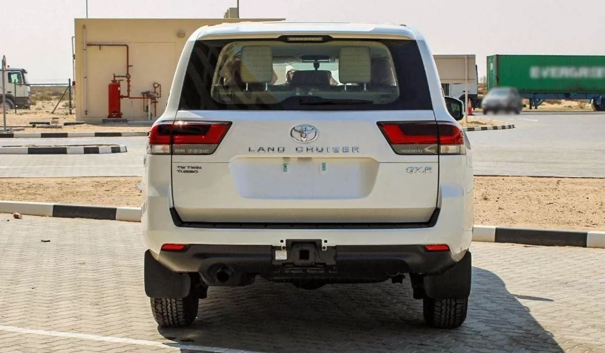 Toyota Land Cruiser GXR LAND CRUISER GXR 3.3L DIESEL 2024-4-0