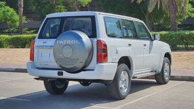 2024 Nissan Patrol GRX (White)-11