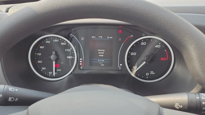 IVECO DAILY (White Automatic)-12