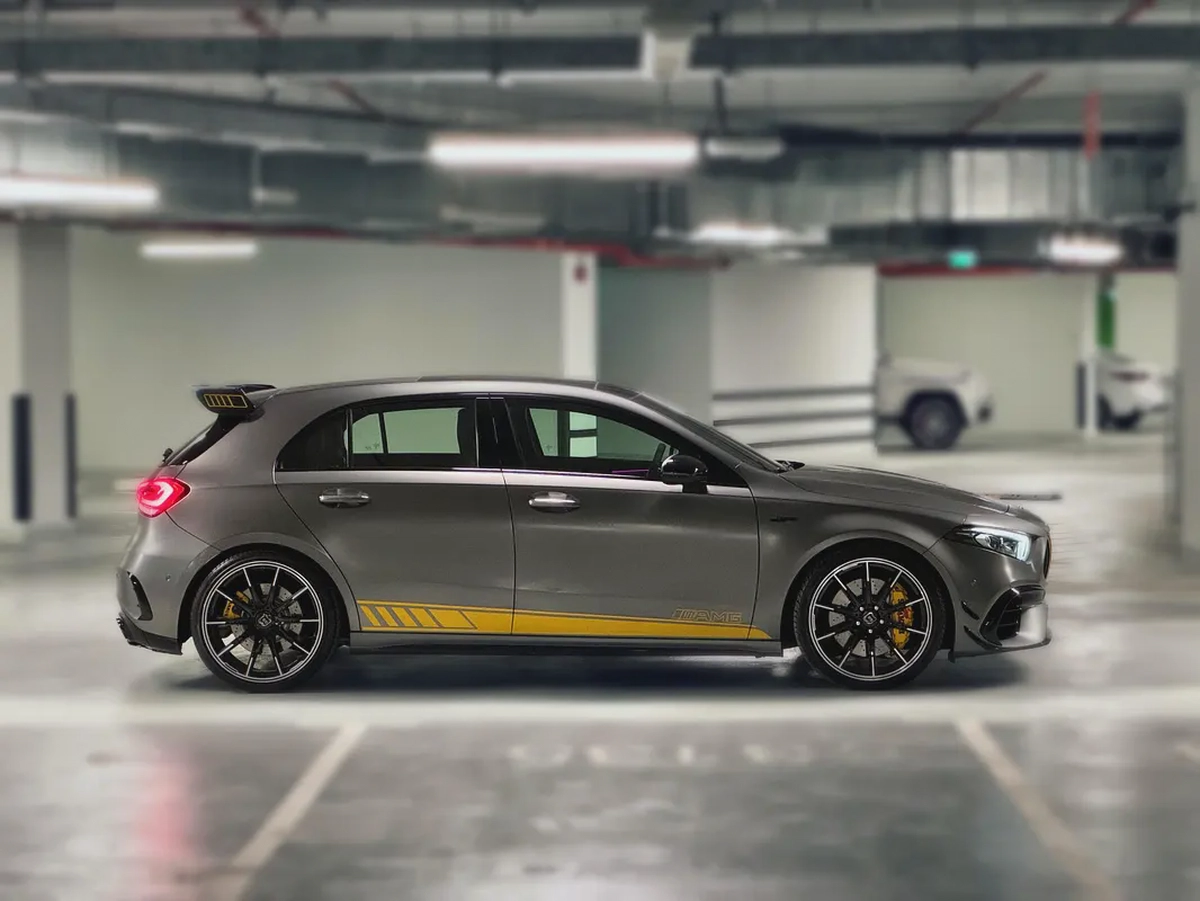 Mercedes A45 S+ 2020, GCC specification, Low Mileage, Special original color, Warranty and Service.-3-3