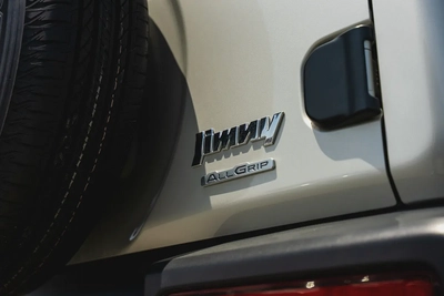 Suzuki Jimny GL AT 2026 (GCC Specs) 1.5L - Brand New 5 Doors-3
