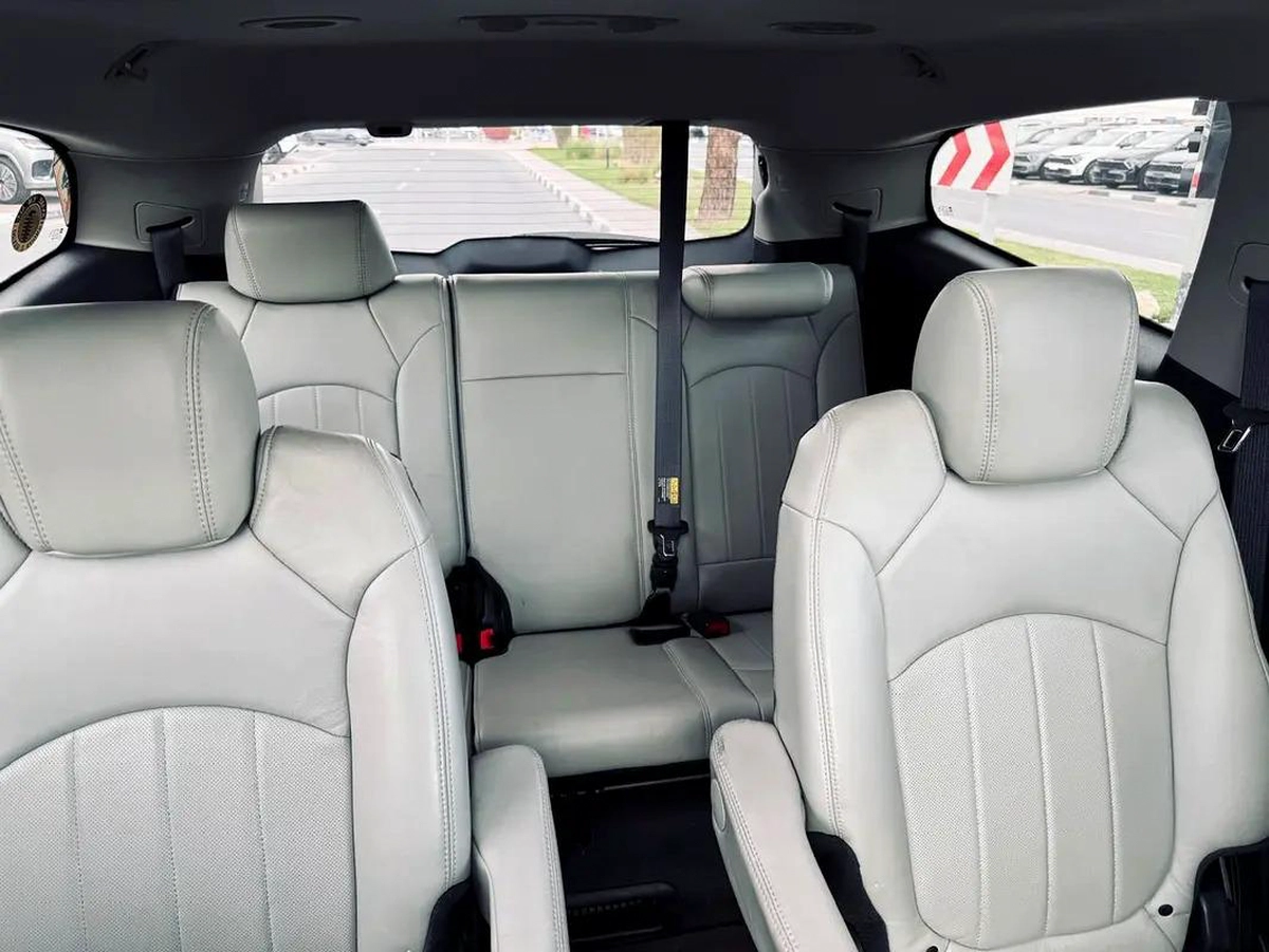 CHEVROLET TRAVERSE | 2009 | FULL OPTION | CLEAN CAR FRESH JAPAN IMPORT