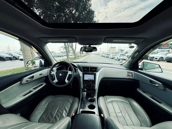 CHEVROLET TRAVERSE | 2009 | FULL OPTION | CLEAN CAR FRESH JAPAN IMPORT