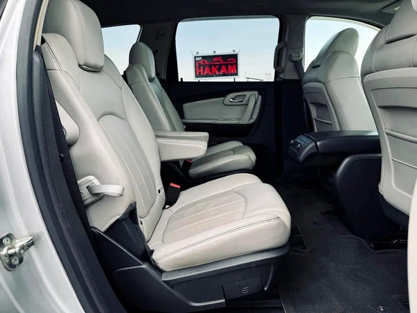 CHEVROLET TRAVERSE | 2009 | FULL OPTION | CLEAN CAR FRESH JAPAN IMPORT