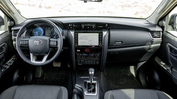 Toyota Fortuner Toyota Fortuner 2.4L Diesel 2024