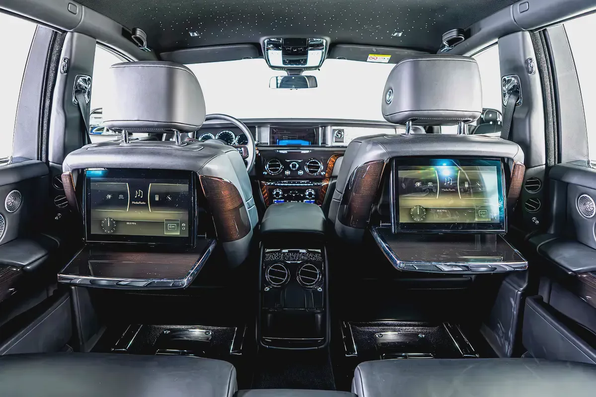 Rolls Royce Phantom-Diamond Grey Exterior Color-24 Inch Chrome Rims-Star Light System-16-16