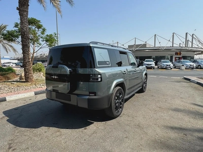 Brand New 2025 BYD Leopard Titanium 7 4WD Ultra - Chinese Specs-5