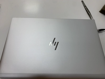 Hp elitebook 640 G10-0