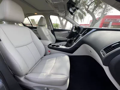 Infiniti Q50 LUXE 3.0L-12
