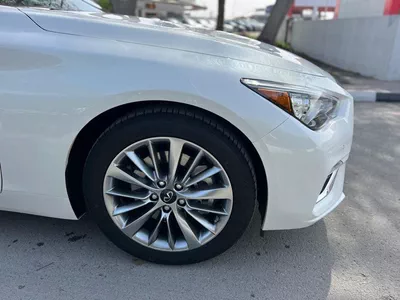 Infiniti Q50 LUXE 3.0L-6