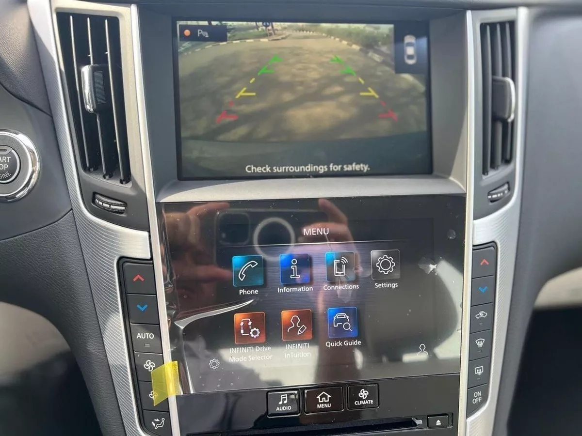 Infiniti Q50 LUXE 3.0L-16-0