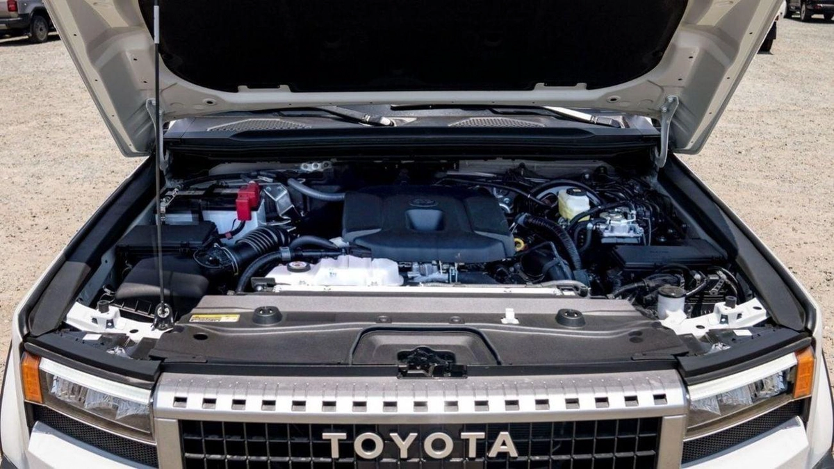 Toyota Prado TOYOTA PRADO 250 TXL 2.8D AT MY2024 – WHITE-19-0