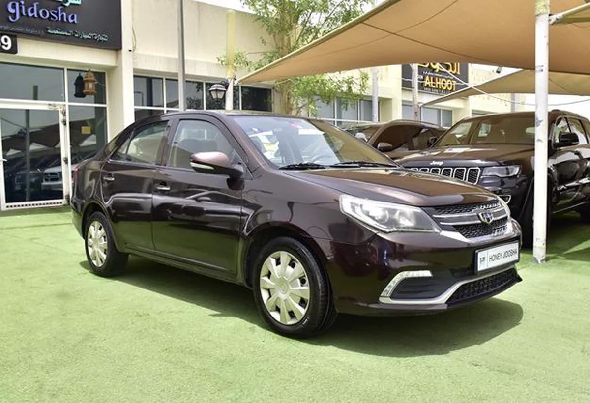 Geely GC6 ( 2017 Model ) in Brown Color GCC Specs-5-5