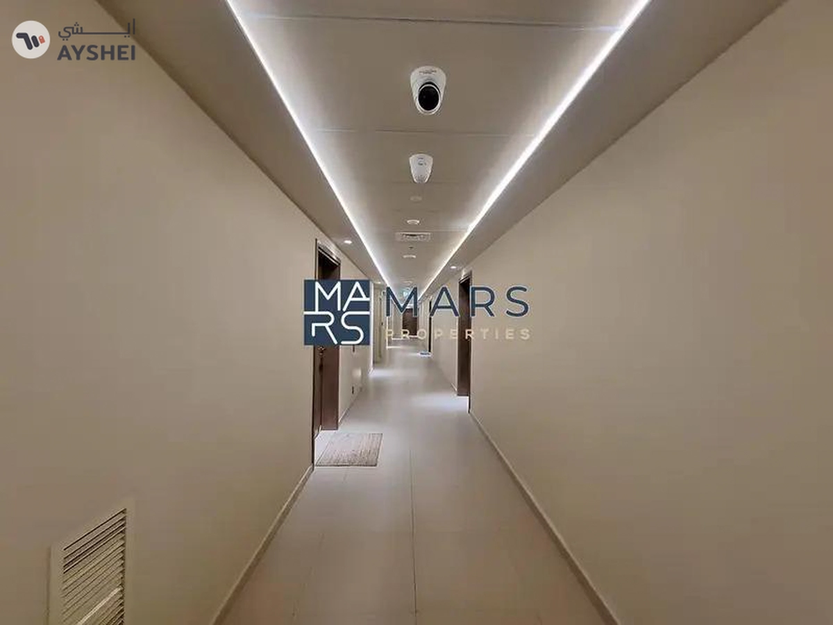 LIKE BRAND NEW STUDIO IN GATED COMMUNITY-7-7