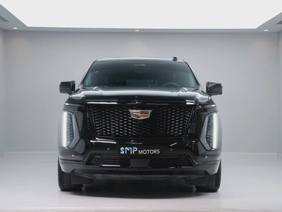 2025 Cadillac Escalade ESV - GCC Specs - Brand New!-1