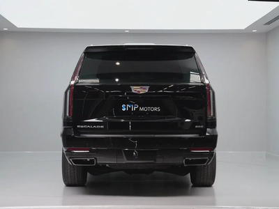 2025 Cadillac Escalade ESV - GCC Specs - Brand New!-2