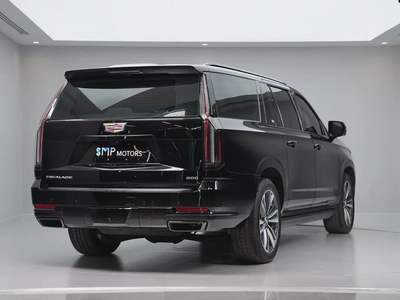 2025 Cadillac Escalade ESV - GCC Specs - Brand New!-6