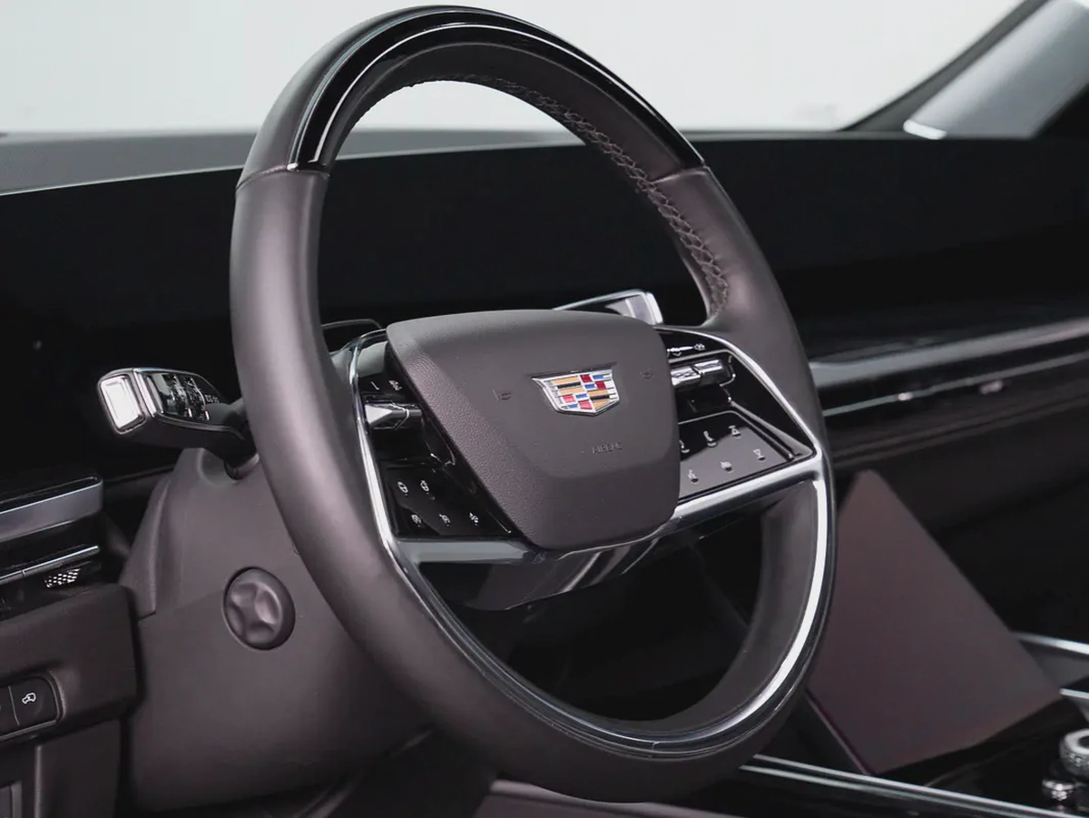 2025 Cadillac Escalade ESV - GCC Specs - Brand New!-9-9