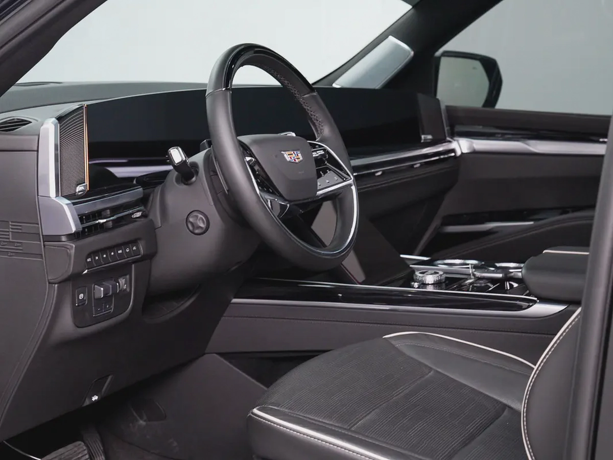 2025 Cadillac Escalade ESV - GCC Specs - Brand New!-8-8