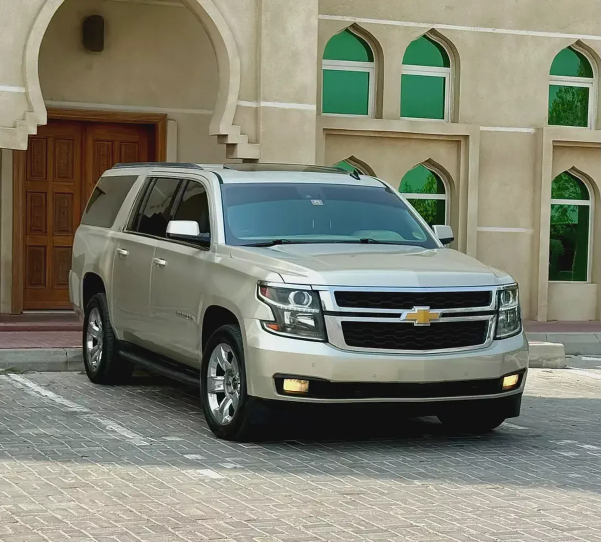 Chevrolet Suburban LTZ 2015 | GCC Specs | Full Option | Excellent Condition-15-15