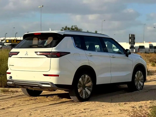 2026 Mitsubishi Outlander P line 2.5L AT Petrol