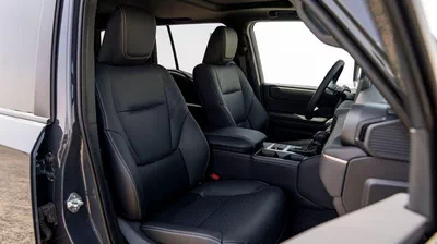 Toyota Prado GXR Toyota Prado Luxury 2.8L Diesel MY2025-12