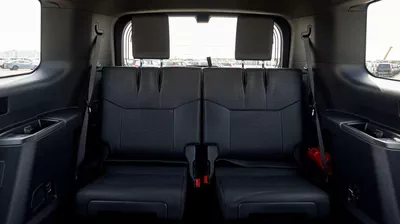 Toyota Prado GXR Toyota Prado Luxury 2.8L Diesel MY2025-17