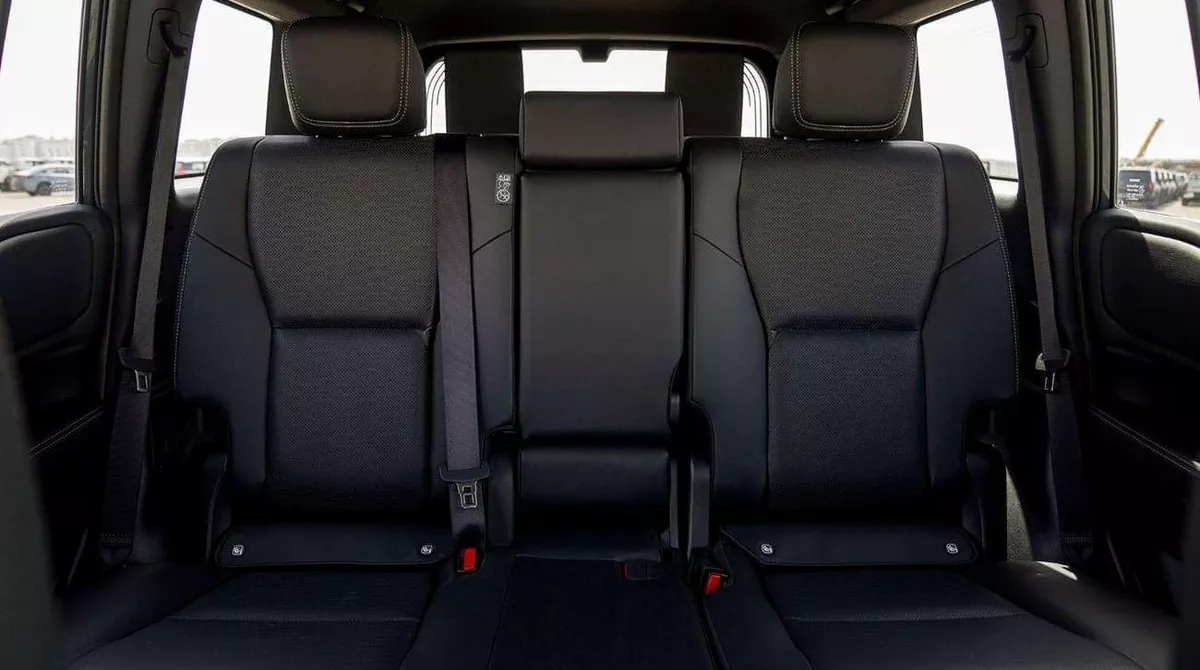 Toyota Prado GXR Toyota Prado Luxury 2.8L Diesel MY2025-16-0