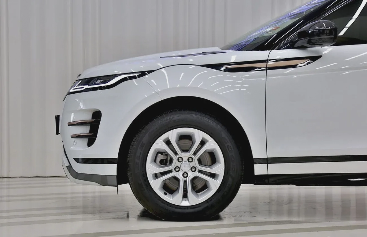 Range Rover Evoque Dynamic HSE-1-1