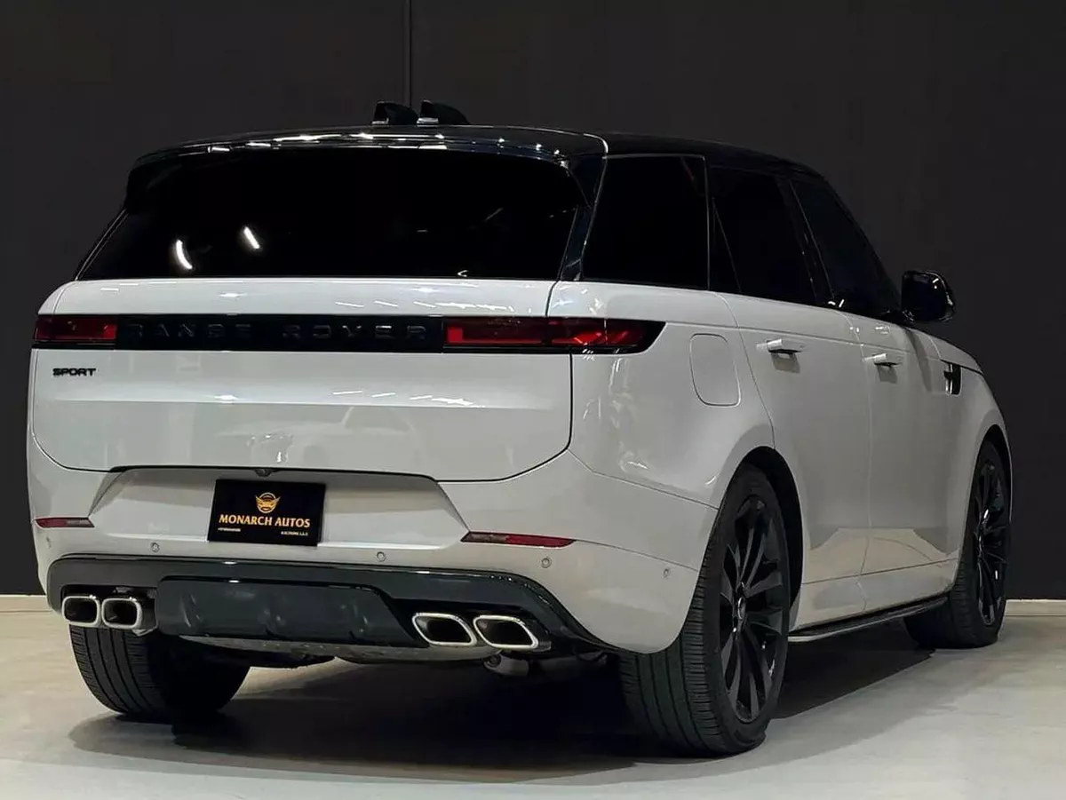 Land Rover Range Rover Sport FIRST EDITION LOW MILAGE-9-0
