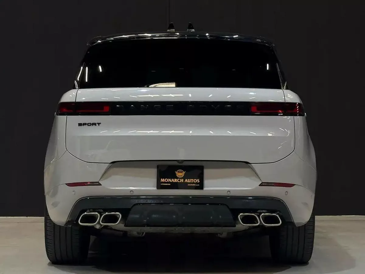 Land Rover Range Rover Sport FIRST EDITION LOW MILAGE-5-0