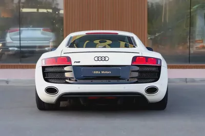 2010 Audi R8 V10 FSI quattro | 6-Speed Gated Manual | GCC Specs-3