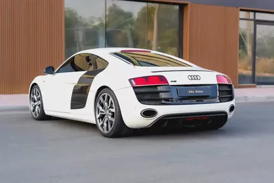2010 Audi R8 V10 FSI quattro | 6-Speed Gated Manual | GCC Specs-4