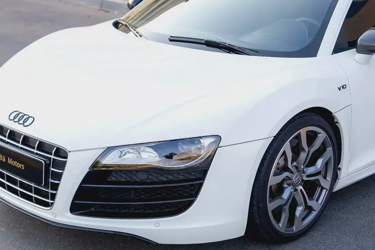2010 Audi R8 V10 FSI quattro | 6-Speed Gated Manual | GCC Specs-1-1
