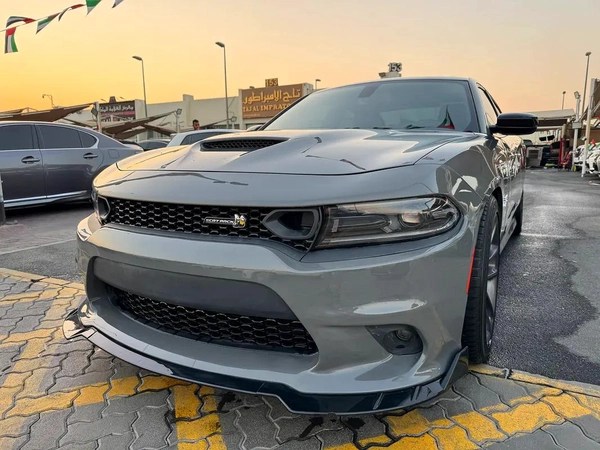 دودچ تشارچر SRT V8 SCATPACK 6.4L موديل 2023 وارد فل اوبشن بحاله الوكاله