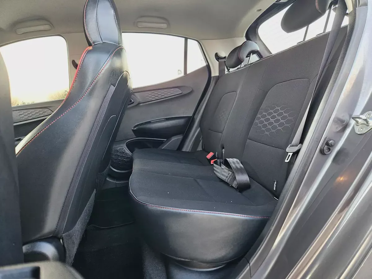 Hyundai Grand i10 2021 GCC Specs Almost A New Car Premium Condition With Low KM With Bank Finance-9-9