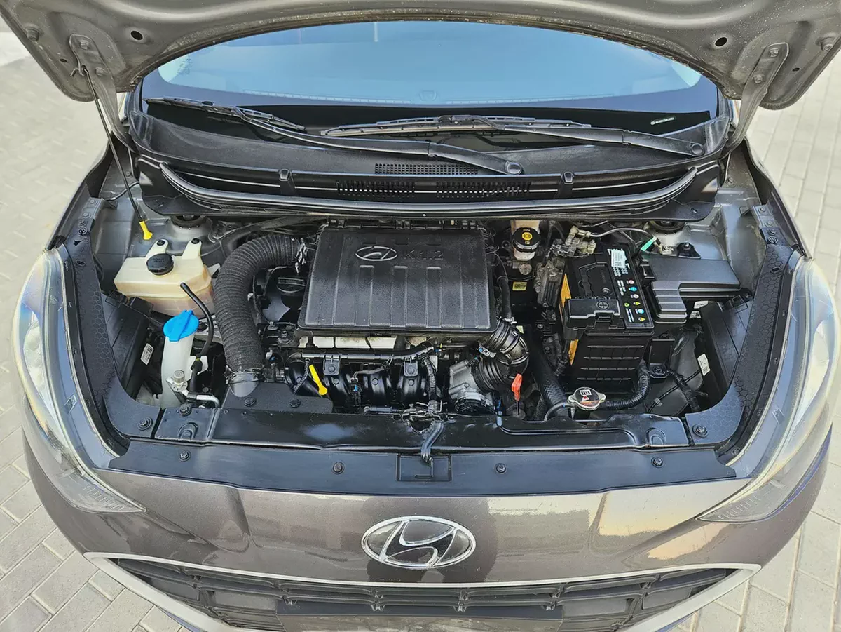 Hyundai Grand i10 2021 GCC Specs Almost A New Car Premium Condition With Low KM With Bank Finance-15-15