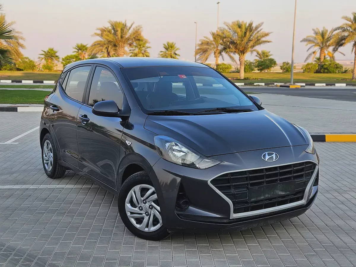 Hyundai Grand i10 2021 GCC Specs Almost A New Car Premium Condition With Low KM With Bank Finance-3-3